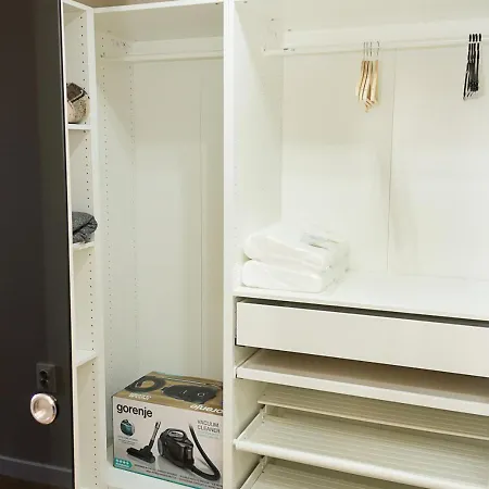 דירה 2bd With Parking, Working Space And Pool *